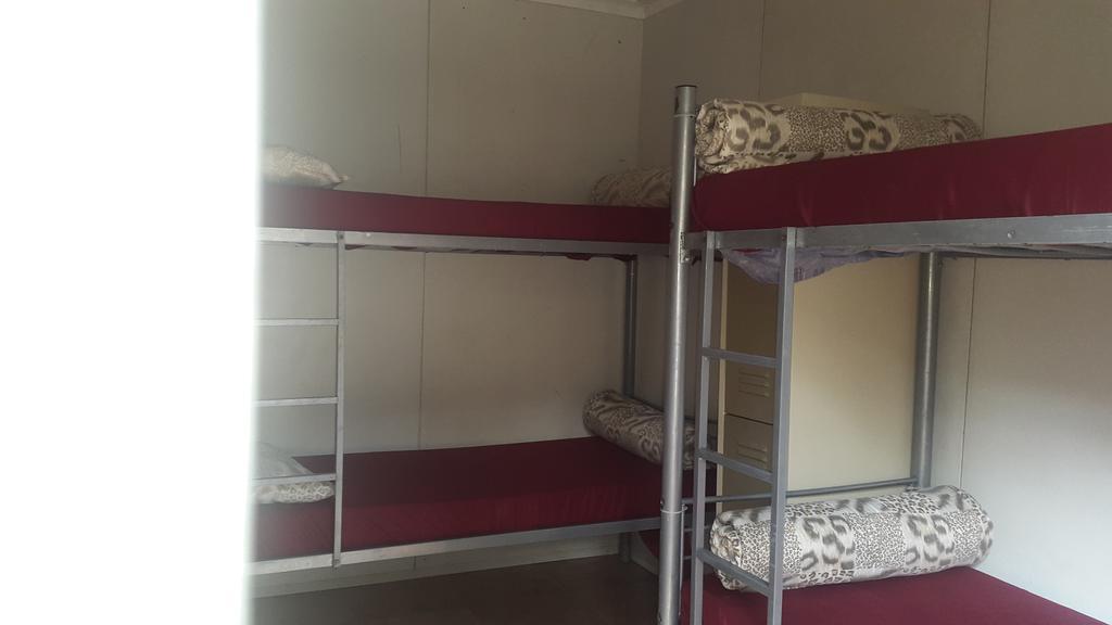 Rosebank Lodge & Backpacker 요하네스버그 외부 사진